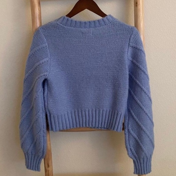 Cropped Sweater - Picture 2 of 3